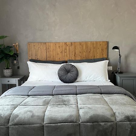 Homelyfeeling كاستلْنْيوفو ديل غارد المظهر الخارجي الصورة